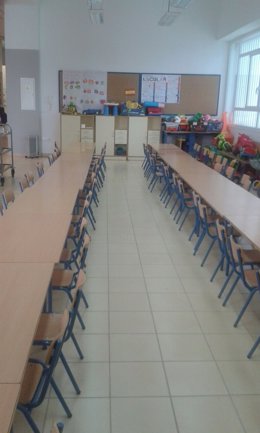 Sala del Colegio La Aduana donde se presta temporalmente el servicio de comedor
