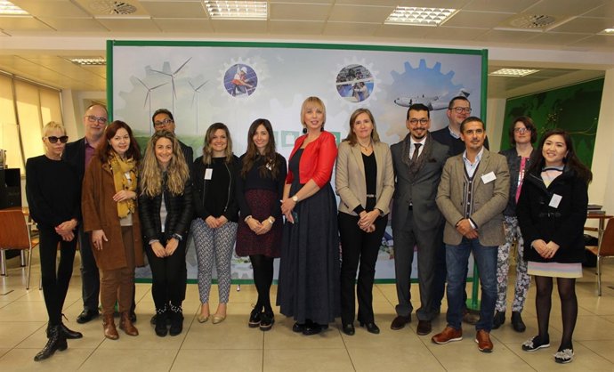 Foto Y Nota De Prensa:Extenda Organiza Más De 200 Reuniones Entre Empresas De Há