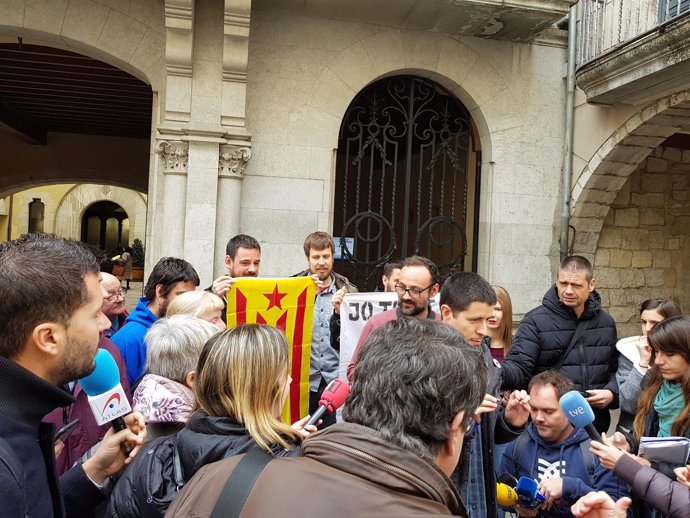 Benet Salellas y Martí Majoral atienden a los medios