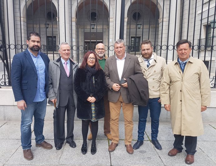 Alcaldes de Cartaya y Punta Umbría se reúnen con Costas en Madrid.