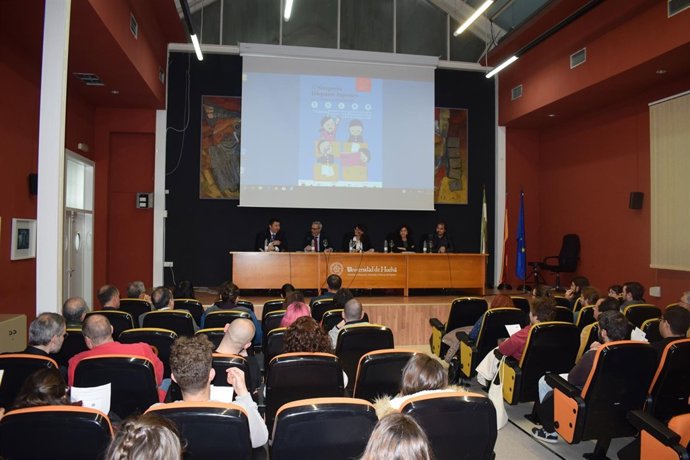 Simposio Hispano Portugués en la Universidad de Huelva.
