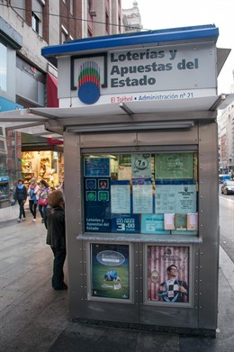 Uno de los quioscos de Gran Vía que van a cerrar 