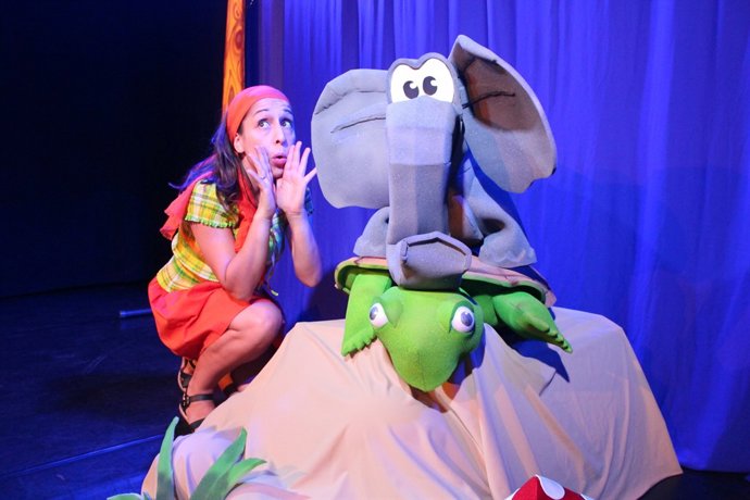 Escena de la obra '¿A qué sabe la luna?'