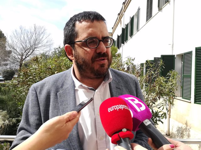 El Conseller De Agricultura, Vicenç Vidal, Informa Sobre La Xylella