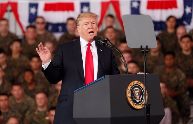  Donald Trump Habla Ante Militares En Una Base De San Diego