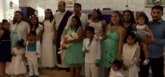 Foto: Una mexicana de 30 años sorprende al sacerdote cuando lleva a bautizar a sus 10 hijos