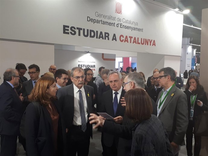 L.Ortiz, P.Villòria, L.Baulenas y A.Navarro en la visita Salón de la Enseñanza