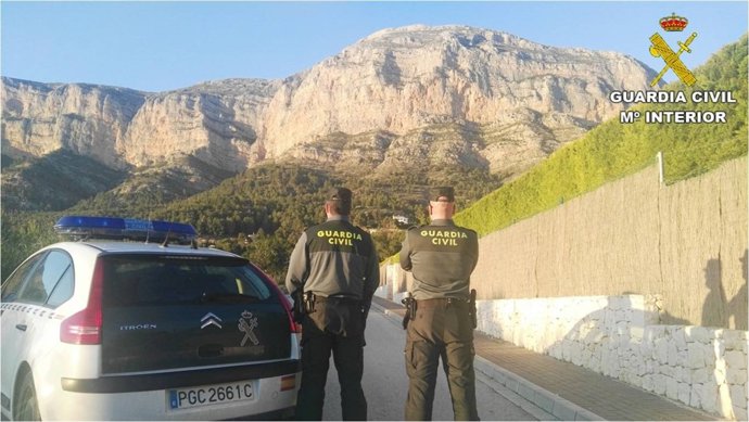 Dos de los agentes detenidos