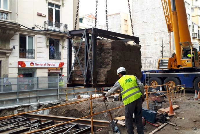 Traslado de la muralla trabajos del metro 