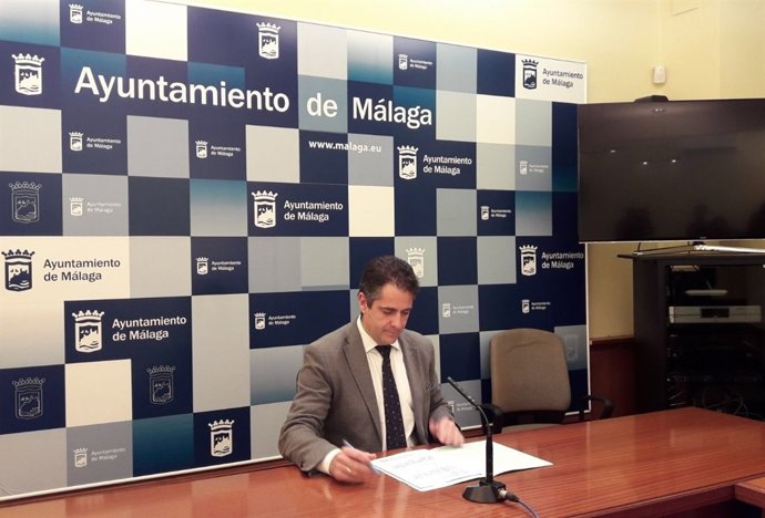 Carlos Conde en rueda de prensa 