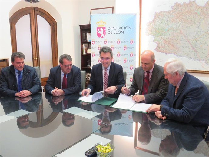   Firma Del Acuerdo Diputación De León E Itacyl 14-3-2018                   