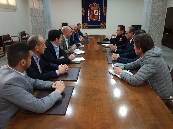 Reunión en Melilla con sindicatos policiales