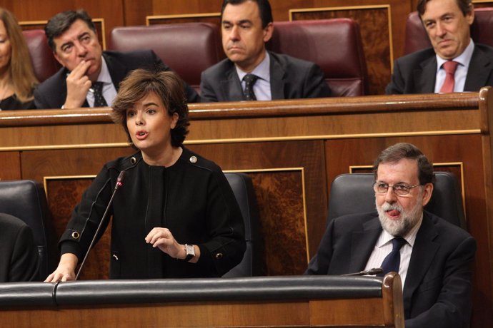 La vicepresidenta Soraya Sáenz de Santamaría, en la sesión de control