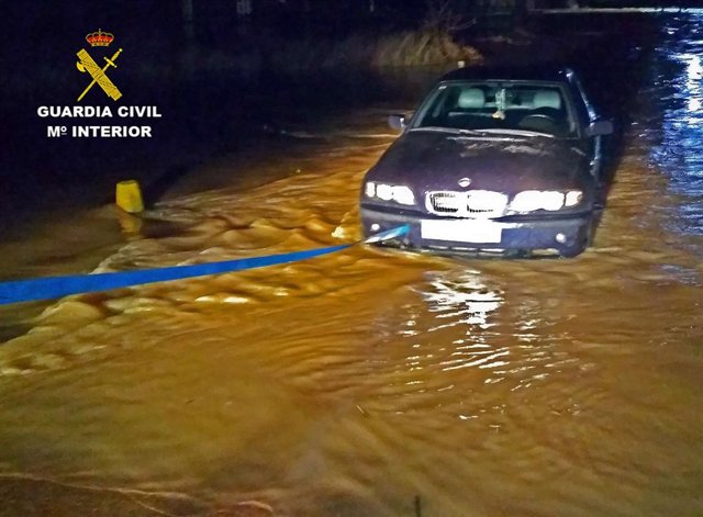 Rescate del vehículo en el Bullaque