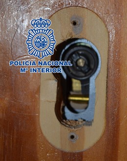 Nota De Prensa "La Policía Nacional Detiene A Dos De Los Integrantes De Un Grupo