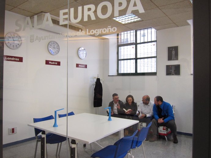 Inauguración Sala Europa de Gota de Leche en Logroño con Gamarra               