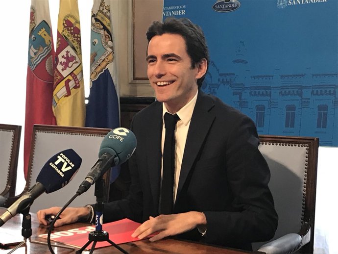El portavoz del PSOE en el Ayuntamiento de Santander, Pedro Casares