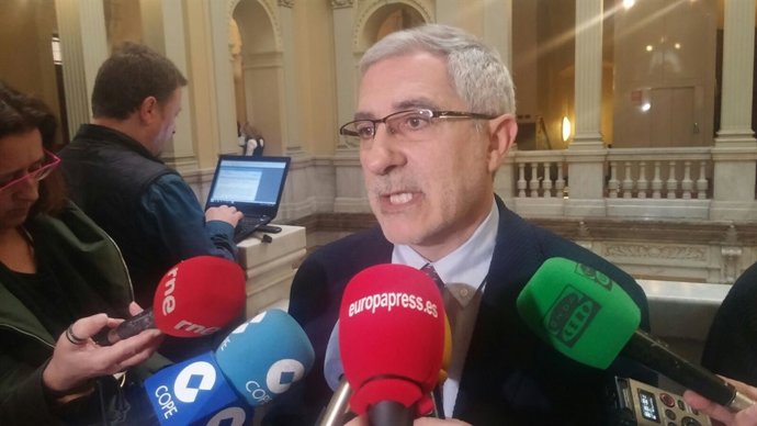 El portavoz de IU en la Junta General de Asturias, Gaspar Llamazares