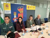 Sanz garantiza que el Estado "va a responder rápida y urgentemente" para paliar los daños del temporal