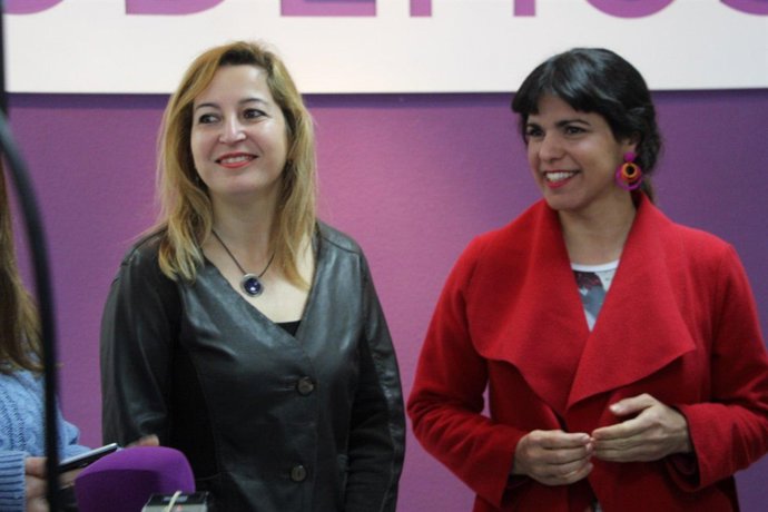 Las parlamentarias de Podemos Andalucía Carmen Lizárraga y Teresa Rodríguez