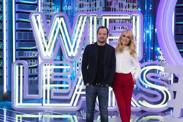 Presentación WIFI LEAKS con Patricia Conde y Ángel Martín  Enrique Cidoncha