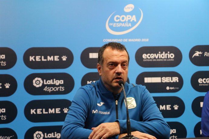 El entrenador de Movistar Inter, Jesús Velasco