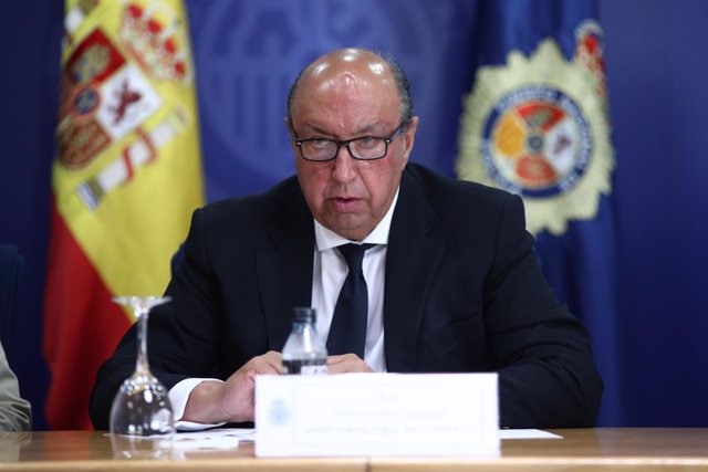 Germán López Iglesias en la presentación del libro Policía Nacional