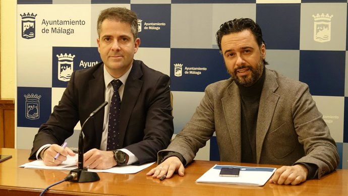Portavoz PP Ayto Málaga Carlos Conde y edil Sostenibilidad Raúl Jiménez