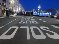 Más de 2.000 personas urgen la "inevitable" paralización del MetroTUS