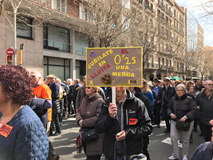 Manifestació en defensa del sistema públic de pensions a Barcelona