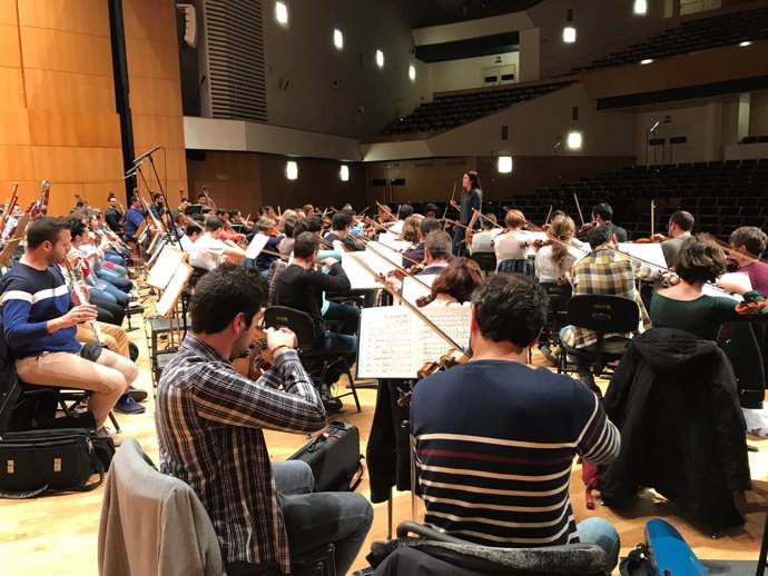 La Orquesta Sinfónica de la Región de Murcia durante un ensayo en el auditorio