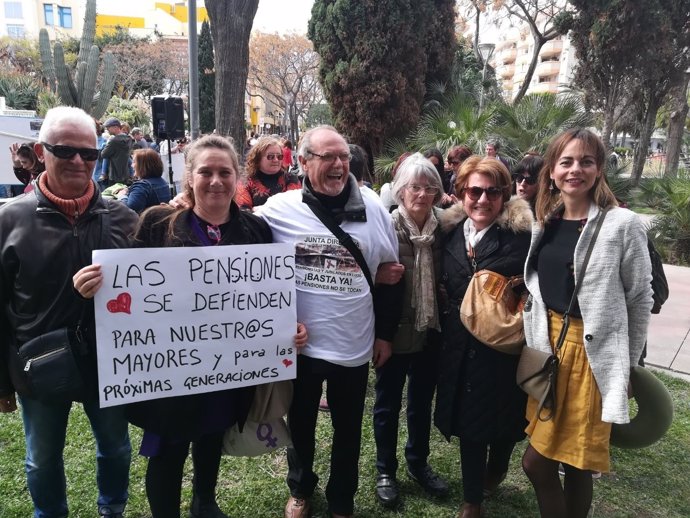 Podemos en la manifestación por las pensiones dignas