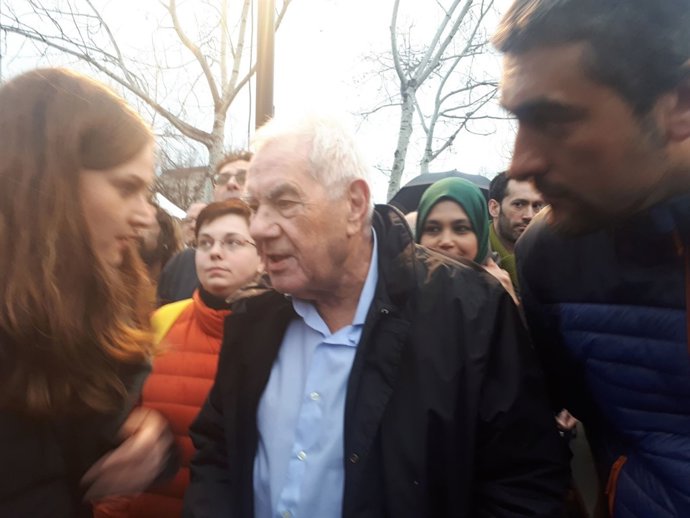 L'exconseller d'Ensenyament Ernest Maragall en la manifestació de Somescola
