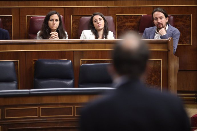 Pablo Iglesias y Rajoy en la sesión de control en el Congreso