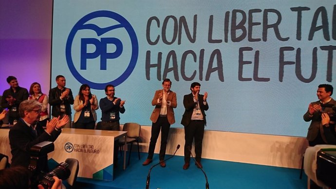 El recién reelegido presidente del PP de la Región, Fernando López Miras