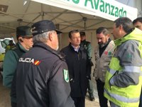 Sanz dice que todas las hipótesis están abiertas y que también se busca a pie al guardia civil desaparecido en Guillena