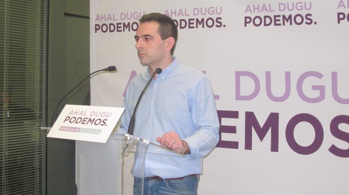 Andeka Larrea (Podemos Euskadi), en rueda de prensa este lunes en Bilbao