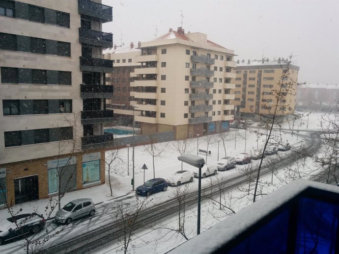 Imagen de la nevada de esta mañana en Logroño