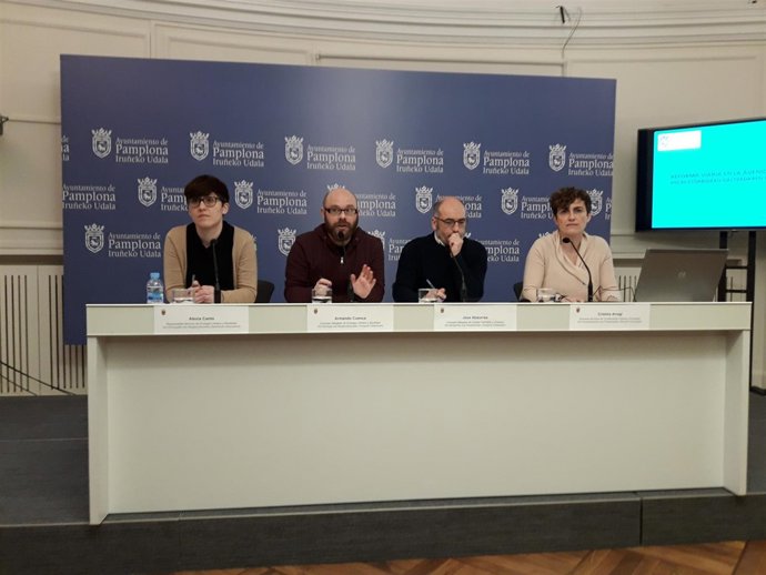 Alexia Canto, Armando Cuenca, Joxe Abaurrea y Cristina Arregi, rueda de prensa.