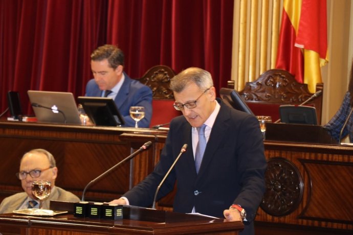 Santiago Tadeo (PP) defiende la moción sobre siniestralidad laboral