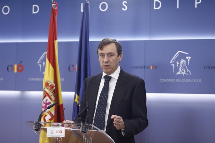 Rueda de prensa del portavoz del PP, Rafael Hernando, en el Congreso