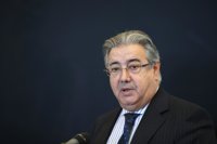 Zoido sobre legalizar el 'top manta': "La propiedad intelectual hay que protegerla sin duda alguna"