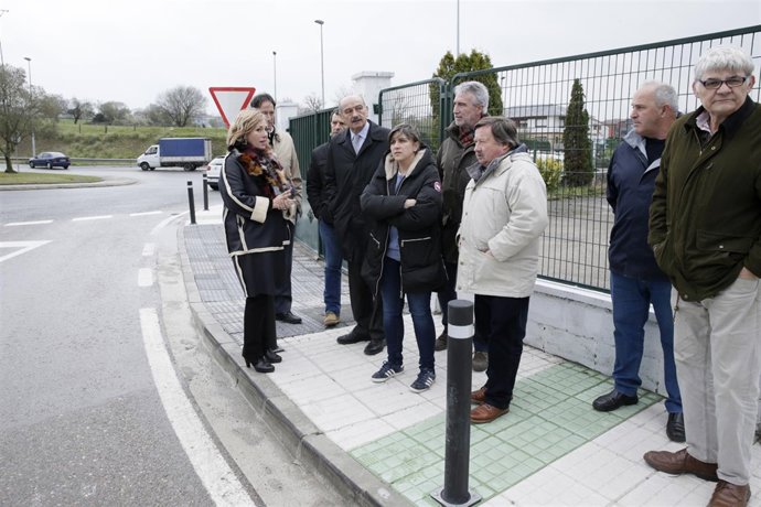 Mazón inaugura mejoras de seguridad vial en Requejada 