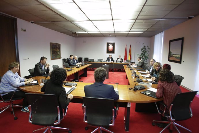 Comisión de investigación sobre Caja Navarra constituida en el Parlamento foral