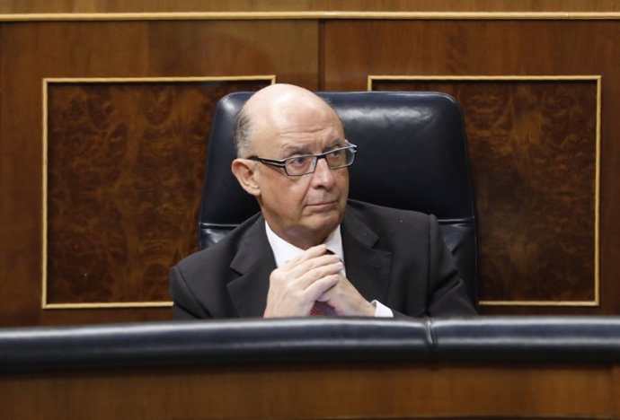 Cristóbal Montoro en el ple del Congrés sobre les pensions