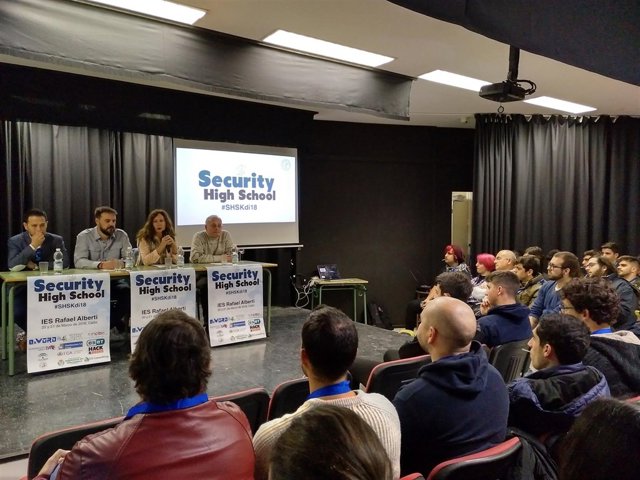 Jornadas de Seguridad Informática en el IES Rafael Alberti de Cádiz