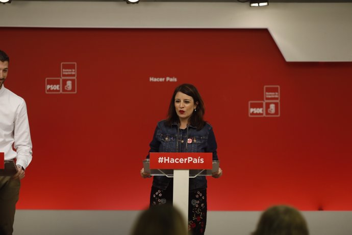 Rueda de prensa de la vicesecretaria general del PSOE, Adriana Lastra