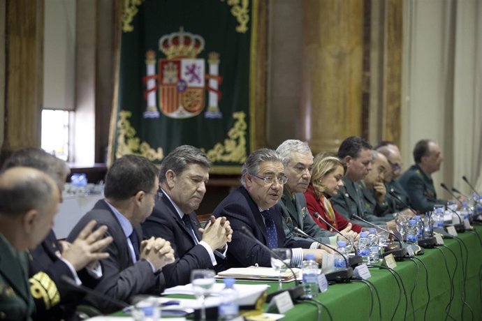 Juan Ignacio Zoido en el pleno del Consejo de la Guardia Civil