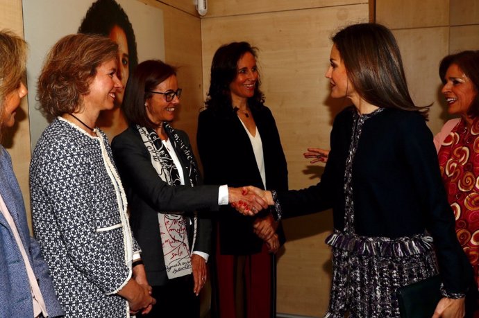 La Reina Letizia visita la Fundación Integra