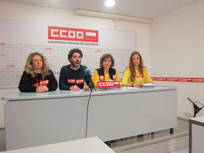 Rueda de prensa de sindicatos de Correos                     